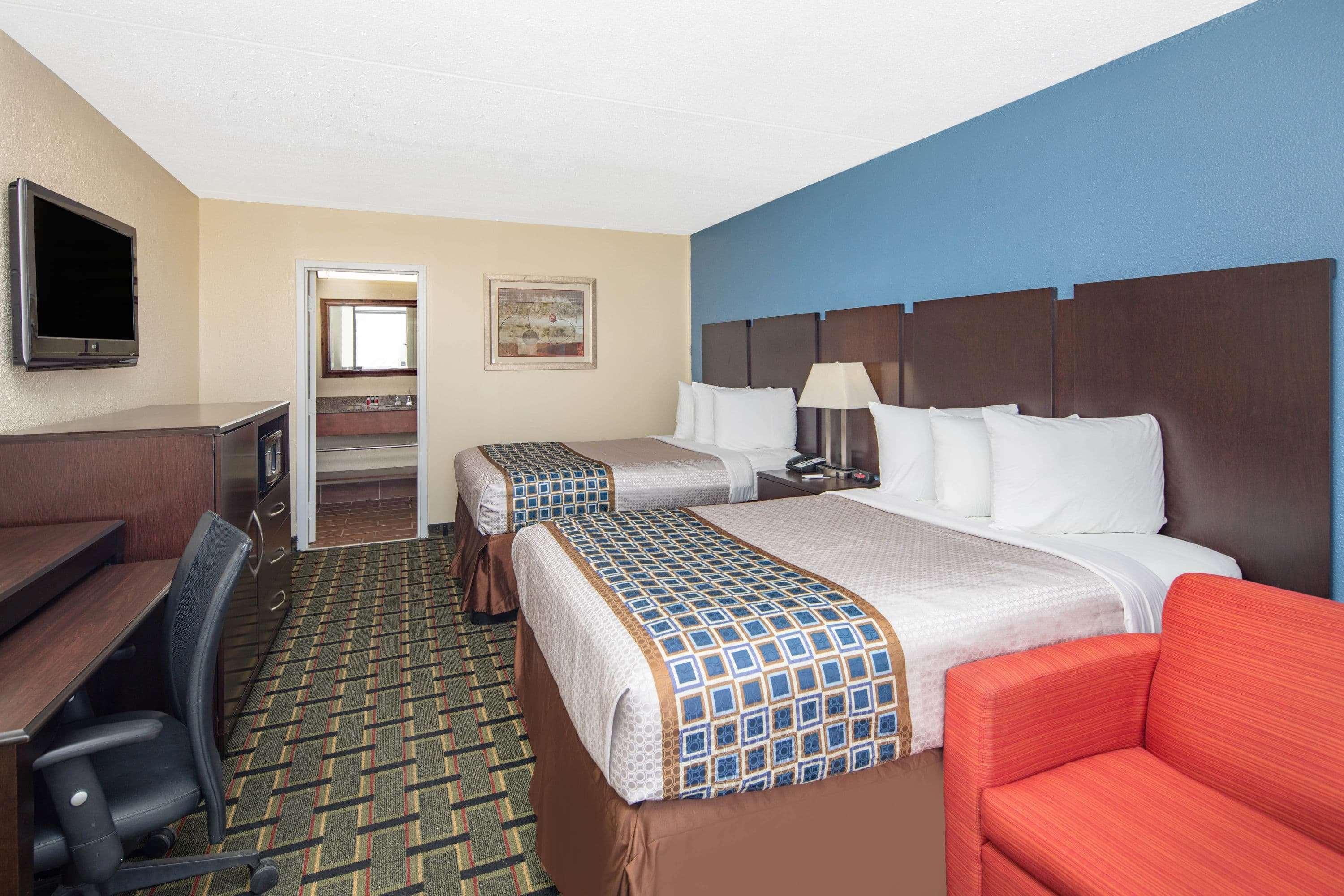 Travelodge By Wyndham Savannah Area/Richmond Hill Buitenkant foto