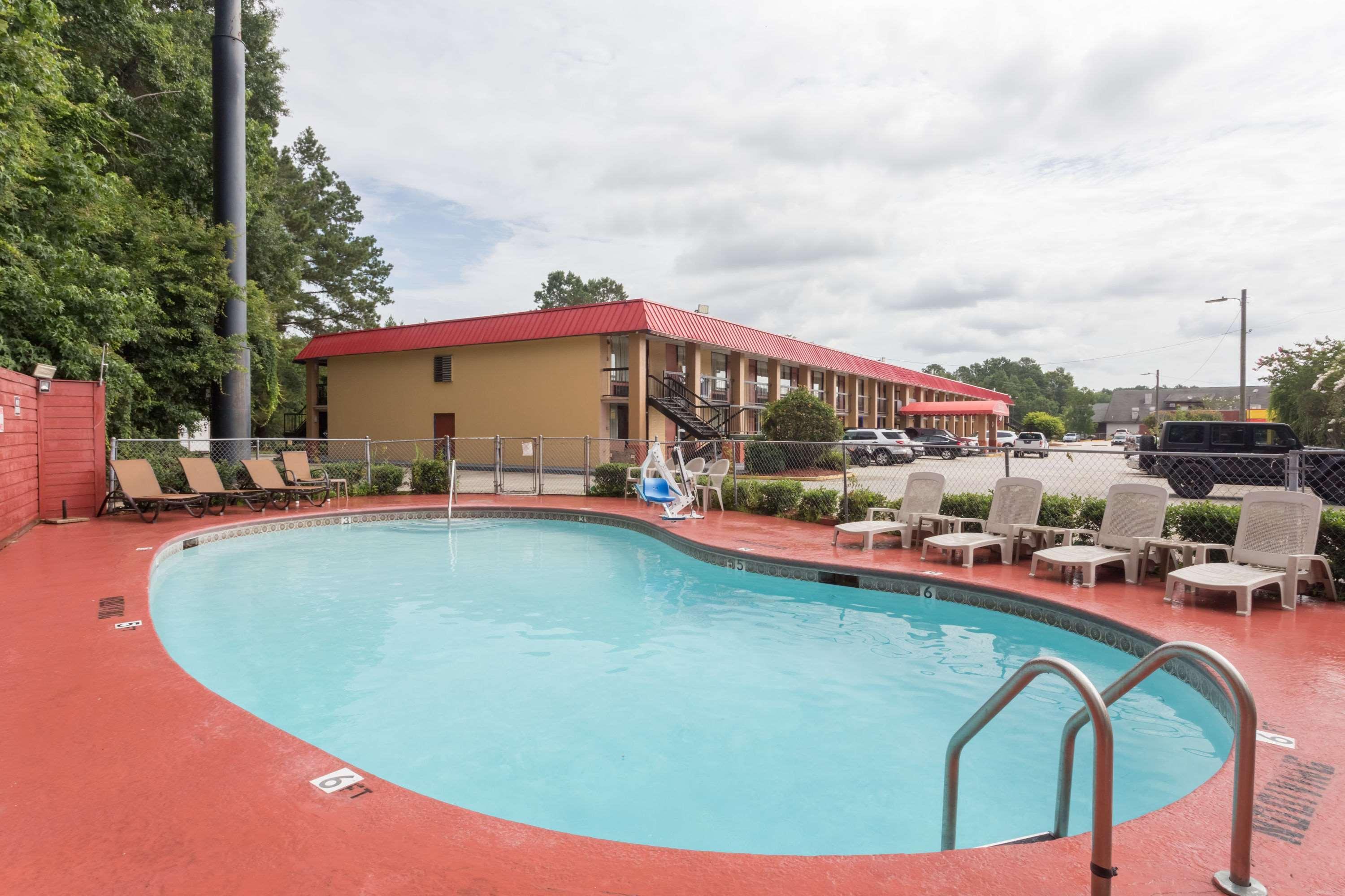 Travelodge By Wyndham Savannah Area/Richmond Hill Buitenkant foto