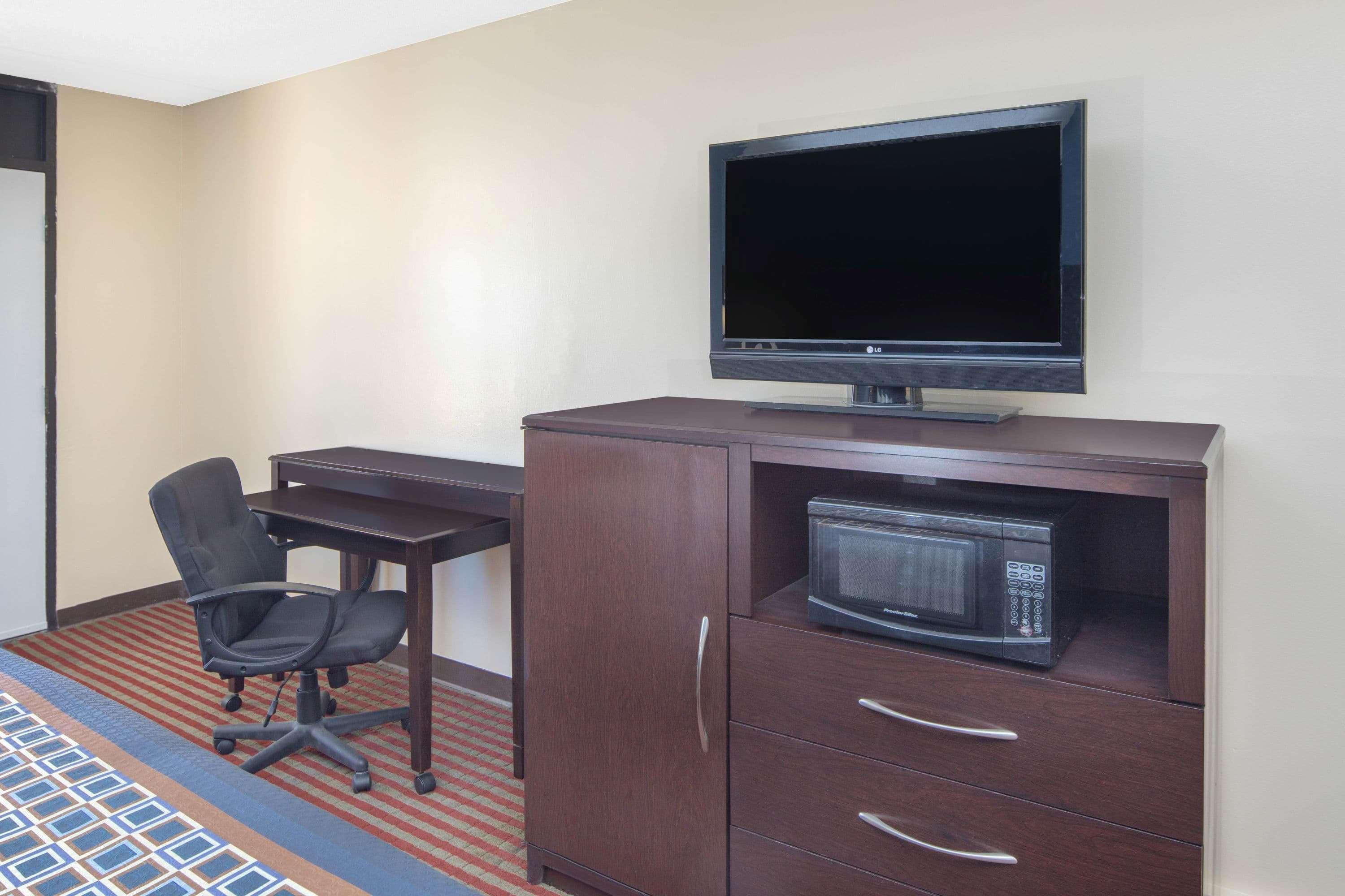 Travelodge By Wyndham Savannah Area/Richmond Hill Buitenkant foto